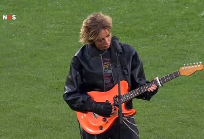 Sera zingt het Wilhelmus in De Kuip