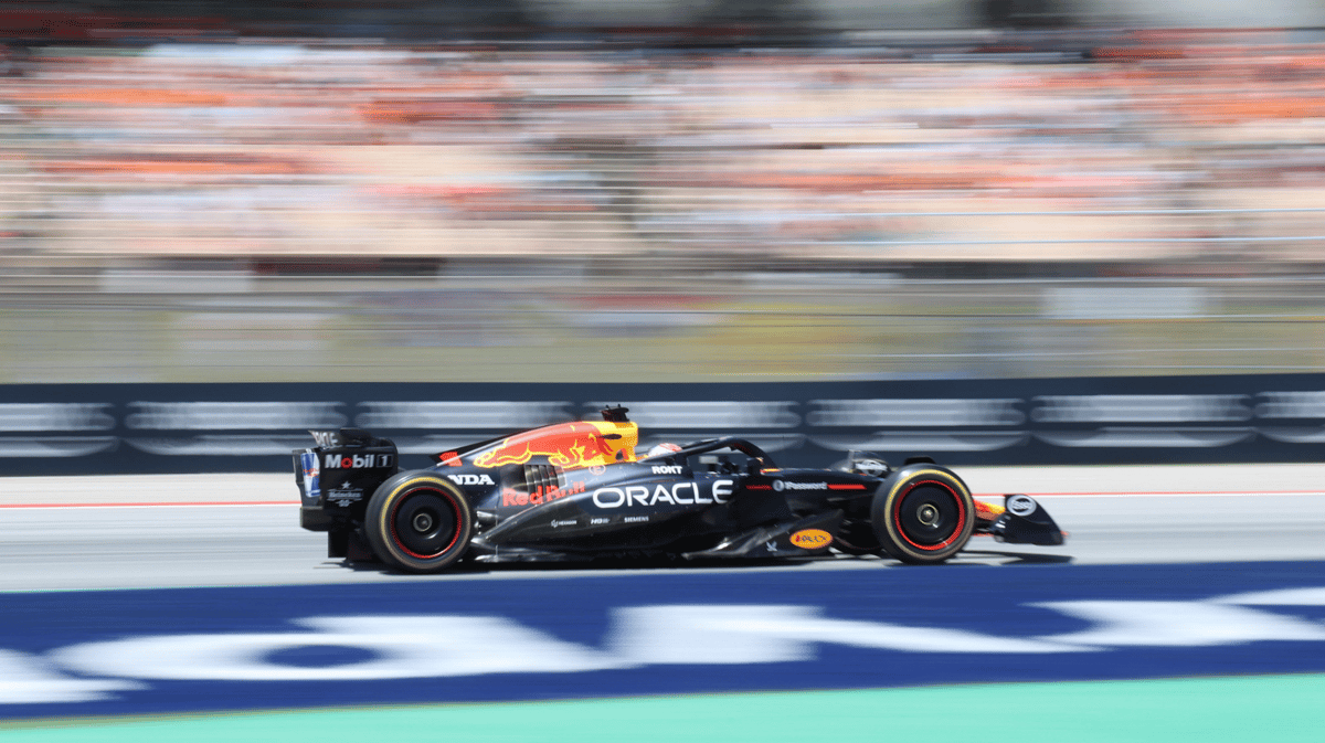 Max Verstappen in zijn RB21