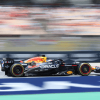 Max Verstappen in zijn RB21