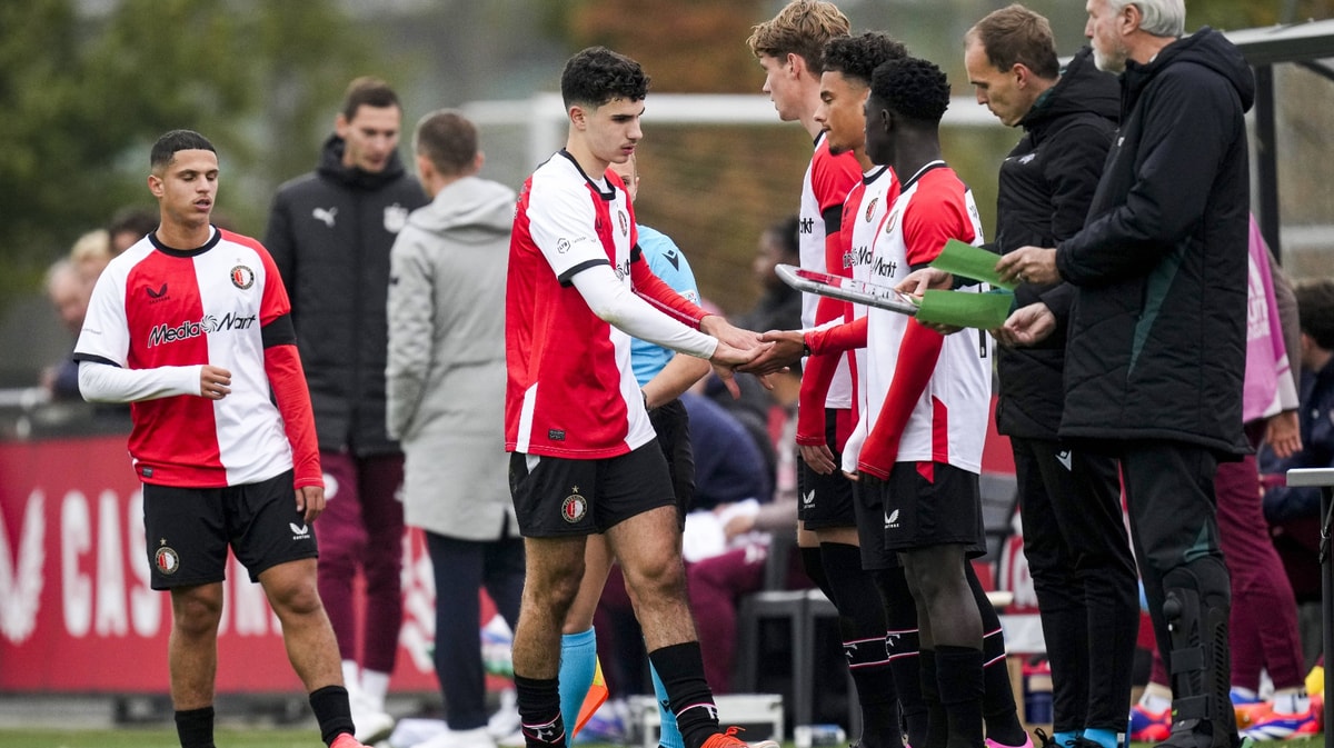 Verweij wijst 'spits van de toekomst' aan: Shaqueel van Persie