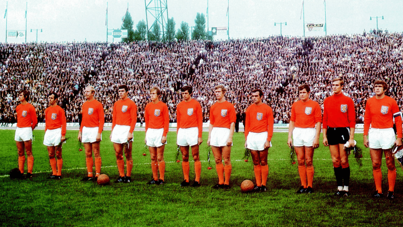 Hans Eijkenbroek, Johan Cruijff, Oranje, aanvoerder, Sparta Rotterdam, AZ