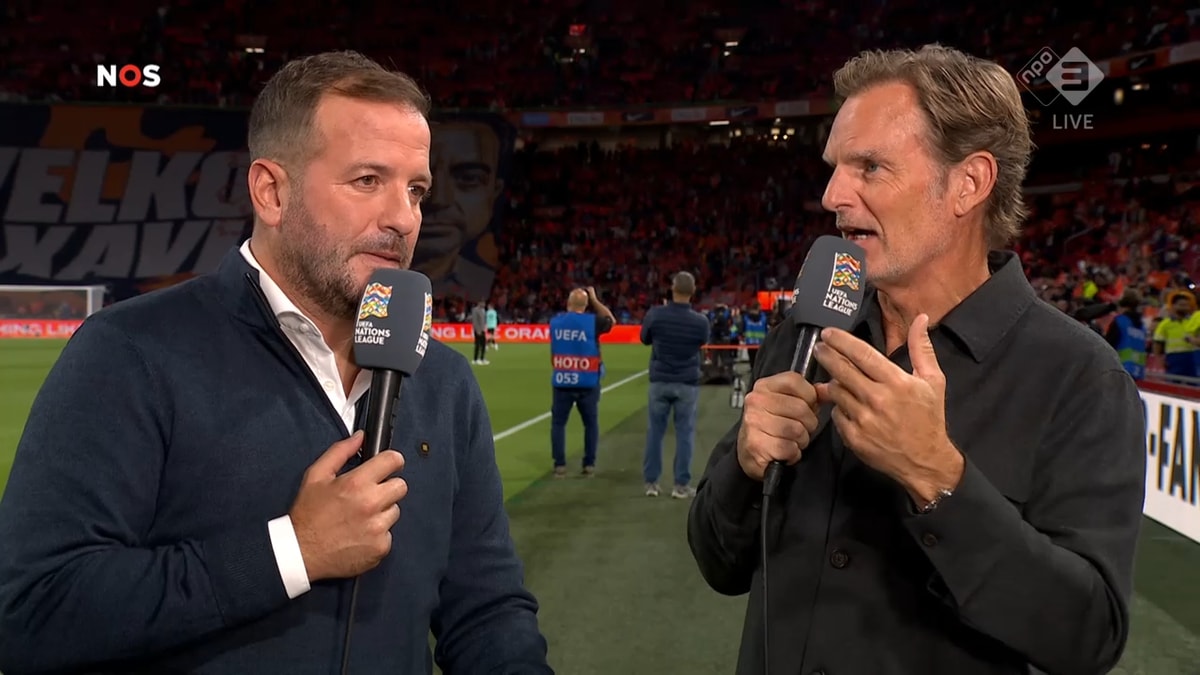 Rafael van der Vaart en Ronald de Boer bij de NOS