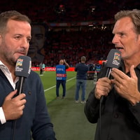 Rafael van der Vaart en Ronald de Boer bij de NOS