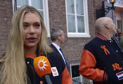 Jutta Leerdam voor de camera van RTL Boulevard