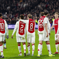 Ajax viert een doelpunt