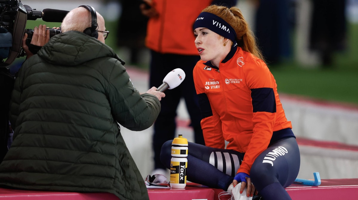 Antoinette Rijpma-de Jong wordt geïnterviewd door Bert Maalderink
