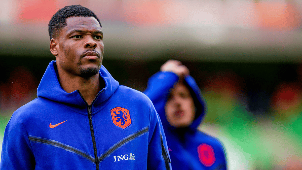 Denzel Dumfries bij het Nederlands elftal