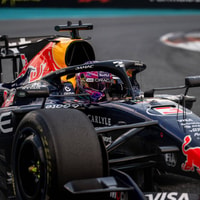 Max Verstappen in de RB22