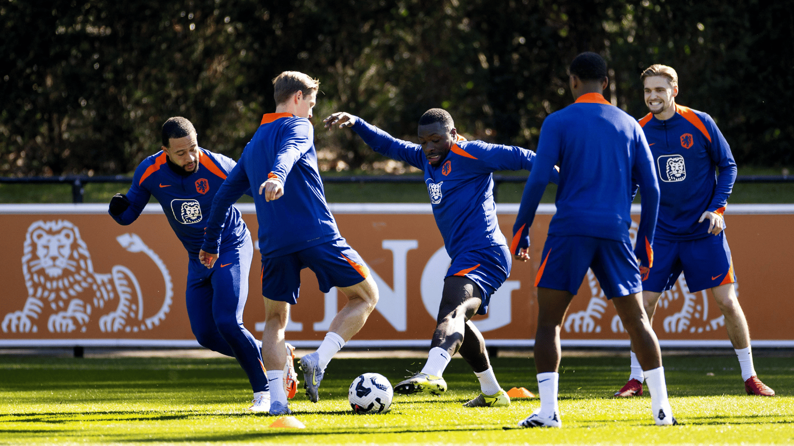 Het Nederlands elftal tijdens de training