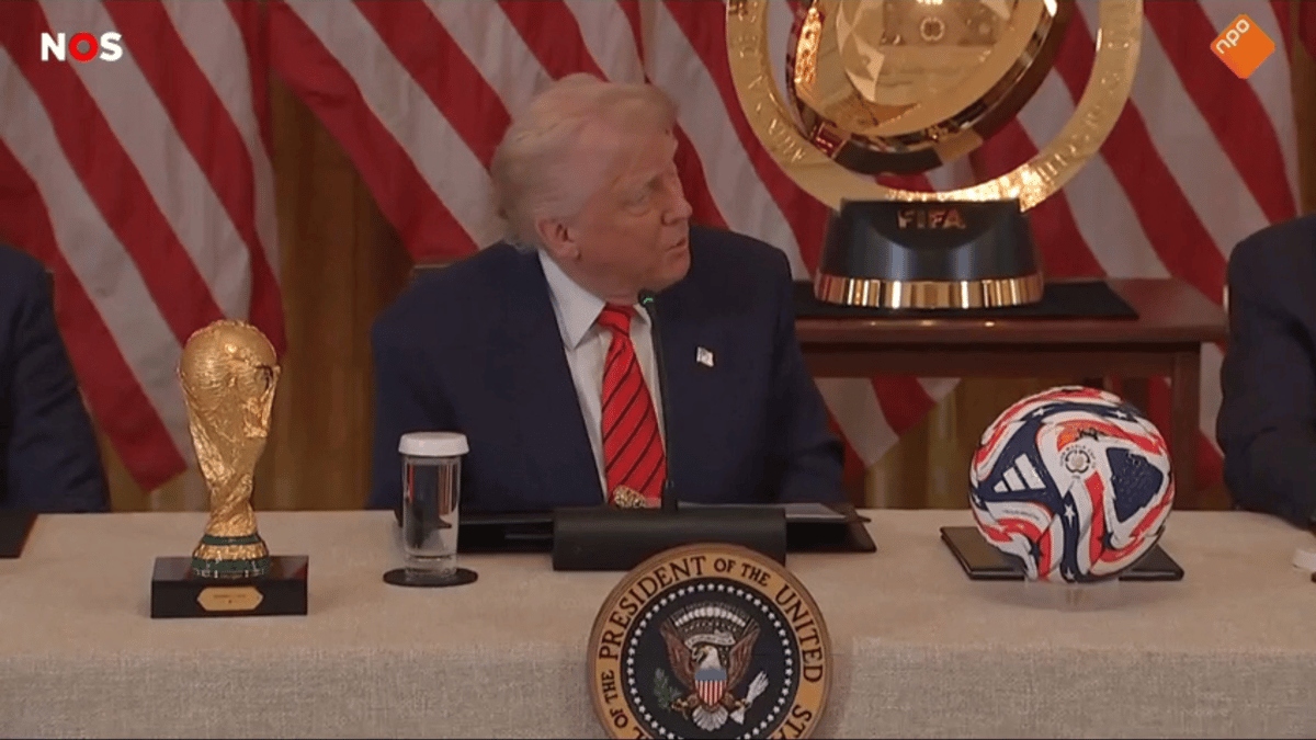 Donald Trump blikt vooruit op WK 2026