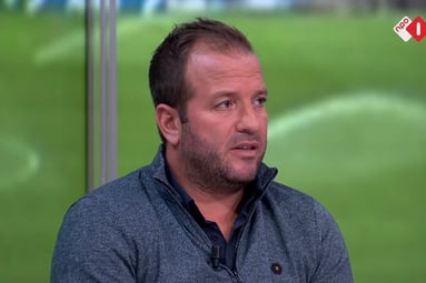 Rafael van der Vaart in de studio van de NOS