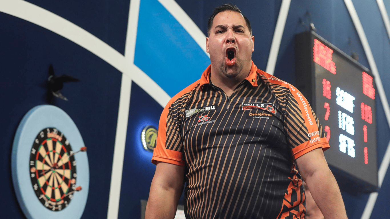 Jermaine Wattimena stunt op het EK Darts met een zege op Luke Humphries