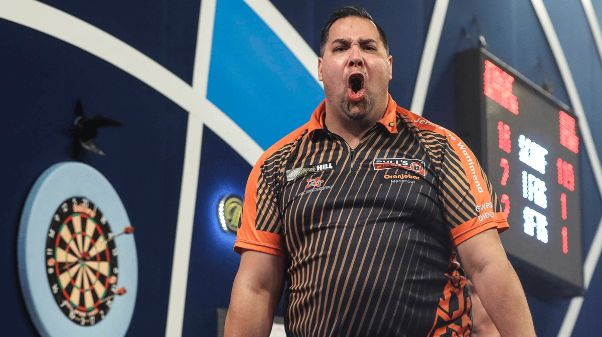 Jermaine Wattimena stunt op het EK Darts met een zege op Luke Humphries