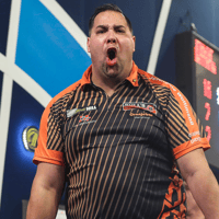 Jermaine Wattimena stunt op het EK Darts met een zege op Luke Humphries