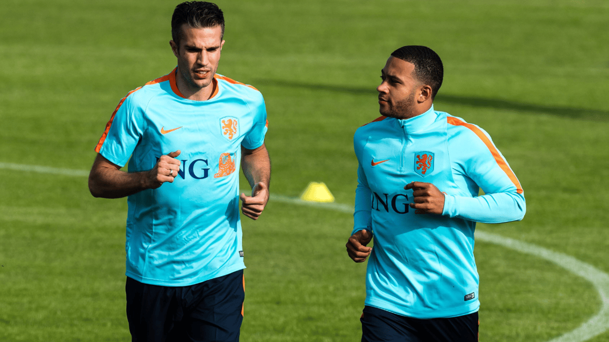 Robin van Persie (links) en Memphis Depay