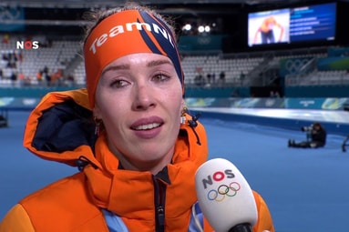 Antoinette Rijpma-de Jong in tranen