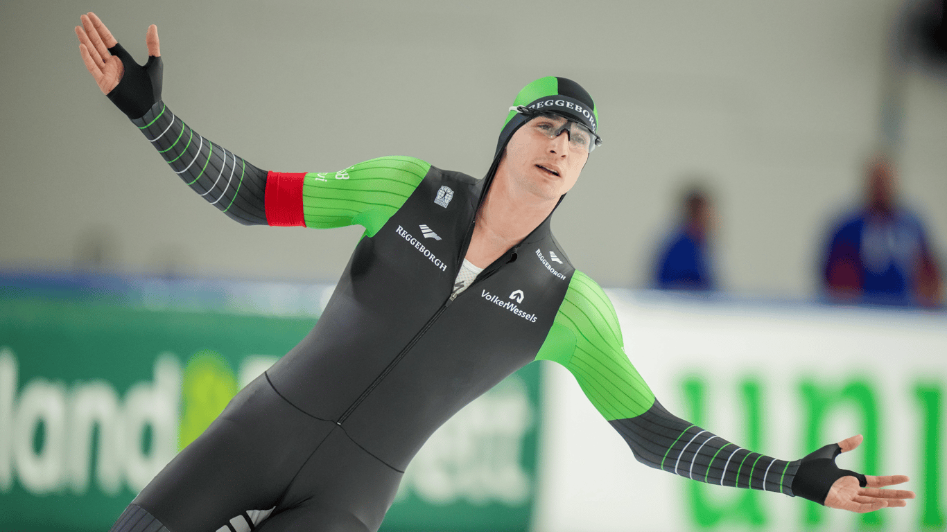 Jenning de Boo heeft zich bij het kwalificatietoernooi voor de wereldbeker overtuigend geplaatst op de 500 meter.