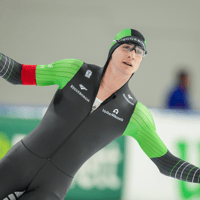 Jenning de Boo heeft zich bij het kwalificatietoernooi voor de wereldbeker overtuigend geplaatst op de 500 meter.