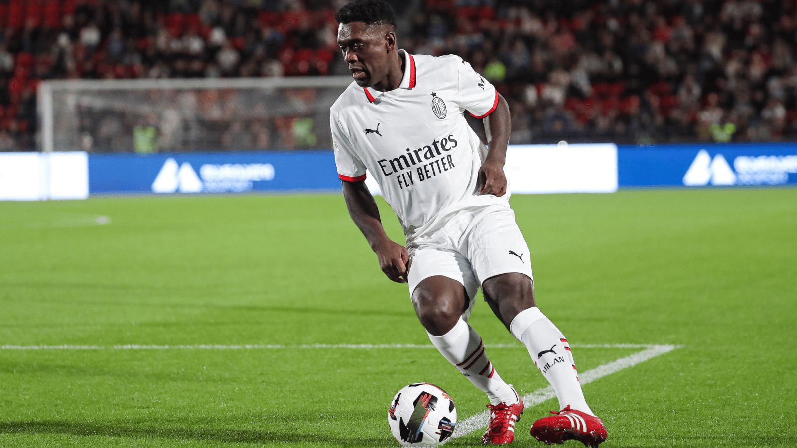 Clarence Seedorf maakt diepe indruk met zijn spel en fitheid