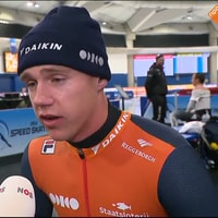 Bart Hoolwerf voor de camera van de NOS