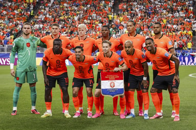 De opstelling van het Nederlands elftal tegen Zweden