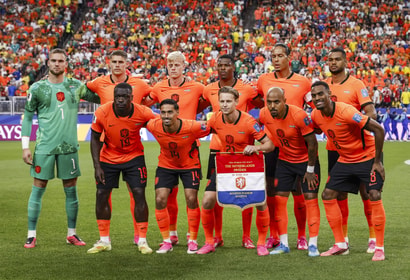 De opstelling van het Nederlands elftal tegen Zweden