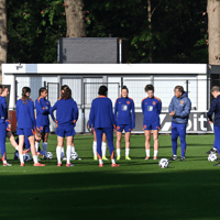 De Oranje Leeuwinnen tijdens de training in Zeist