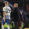 Het gesprek tussen Jan Paul van Hecke en Pep Guardiola