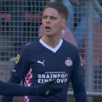 Joey Veerman is zeer gefrustreerd