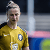 Jackie Groenen tijdens de training van de Oranje Leeuwinnen