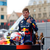 Verstappen neemt alle tijd voor zijn fans