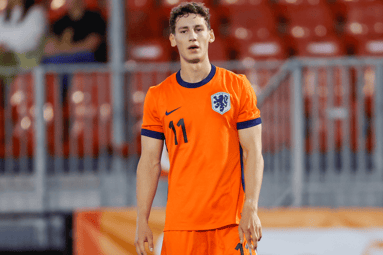 PSV diep geraakt door blessure Van Bommel: 'Verschrikkelijk voor die jongen'